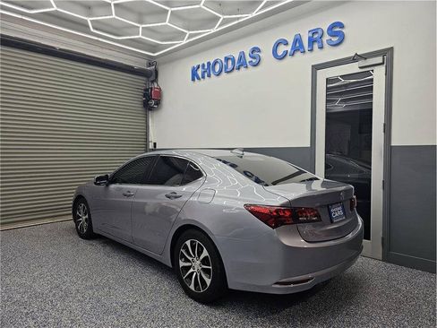Used 2015 Acura TLX w/ Technology Package FWD image 3