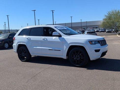 Used 2018 Jeep Grand Cherokee Altitude image 7
