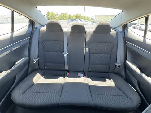 Used 2020 Hyundai Elantra SE w/ Cargo Package (C1) FWD image 31