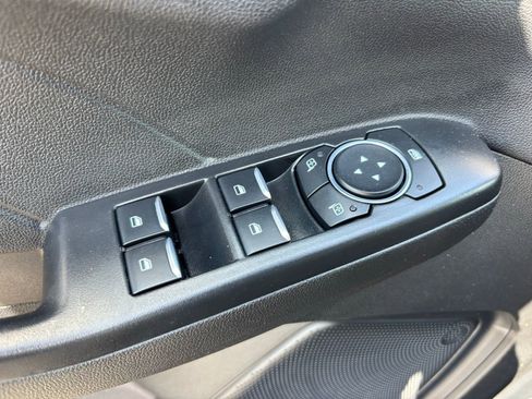 Used 2025 Ford Escape Active image 17