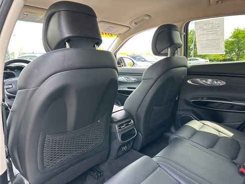 Used 2025 Genesis GV70 2.5T AWD/4WD image 35