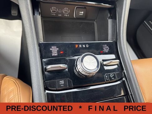 Used 2023 Jeep Grand Cherokee L Summit w/ Advanced Protech Group IV AWD/4WD image 35
