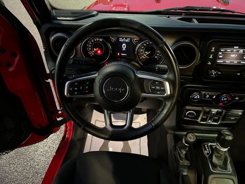 Used 2020 Jeep Gladiator Sport w/ Quick Order Package 24S image 18