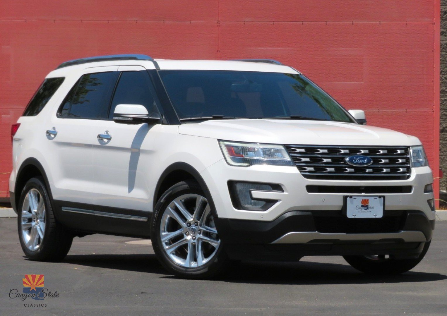 Used 2017 Ford Explorer Limited FWD image 1