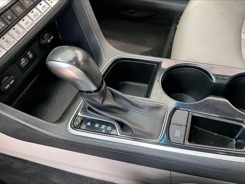 Used 2018 Hyundai Sonata Limited FWD image 16