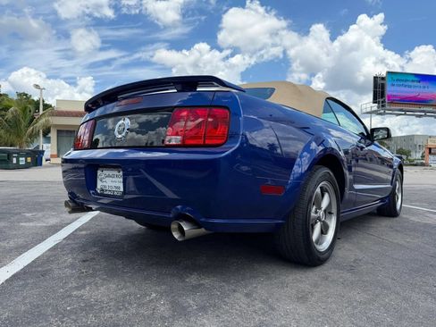 Used 2005 Ford Mustang GT RWD image 50
