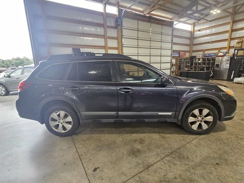 Used 2010 Subaru Outback 2.5i Limited w/ Protection Package 1A AWD/4WD image 9