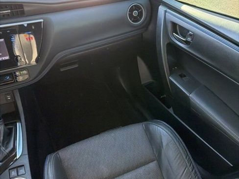 Used 2019 Toyota Corolla SE w/ Carpet Mat Package (TMS) image 13