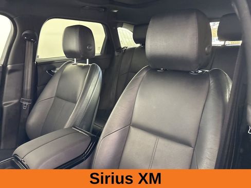 Used 2025 Land Rover Range Rover Velar Dynamic SE image 12