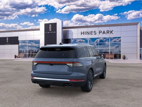 New 2026 Lincoln Aviator Reserve AWD/4WD image 8