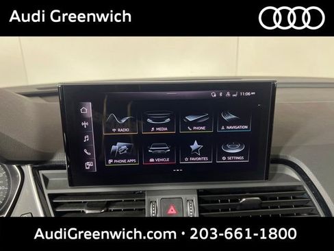 Used 2023 Audi Q5 2.0T Premium w/ Convenience Package AWD/4WD image 23