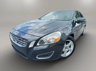 Used 2012 Volvo S60 T5 FWD video 1