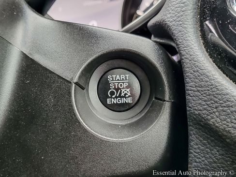 Used 2019 Jeep Compass Limited AWD/4WD image 17