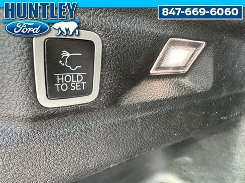 Used 2024 Jeep Grand Cherokee L Laredo AWD/4WD image 11