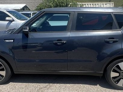 Used 2016 Kia Soul ! w/ Premium Package