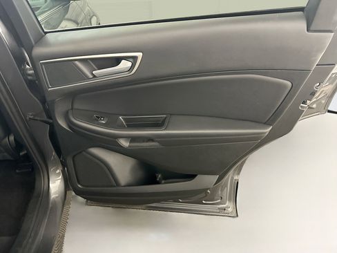 Used 2024 Ford Edge SEL image 31