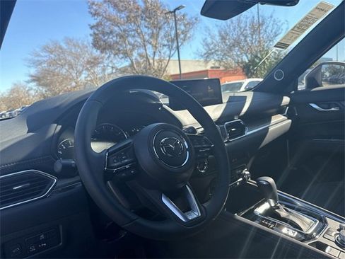 New 2025 MAZDA CX-5 Signature image 11