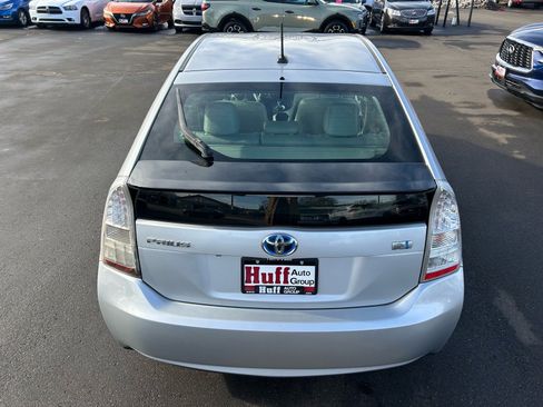 Used 2010 Toyota Prius Two image 7