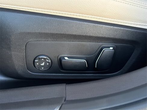 New 2026 BMW 330i Sedan w/ Premium Package image 25