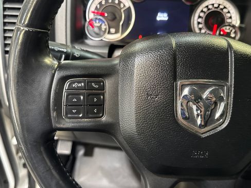 Used 2014 RAM 2500 SLT w/ Luxury Group AWD/4WD image 31