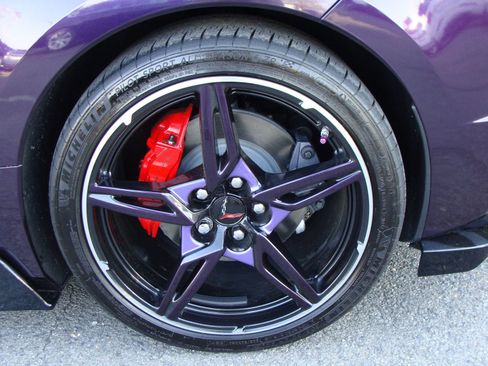 Used 2024 Chevrolet Corvette Stingray Preferred Cpe w/ 2LT image 36