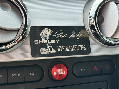 Used 2006 Ford Mustang GT Premium image 28