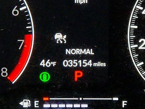 Used 2023 Honda Civic Sport image 14