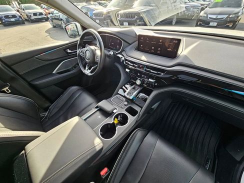 Used 2023 Acura MDX SH-AWD w/ Advance Package image 6