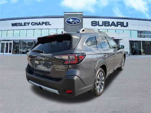 Used 2023 Subaru Outback Touring XT image 5