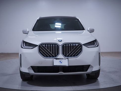 Used 2025 BMW X3 xDrive30i image 4