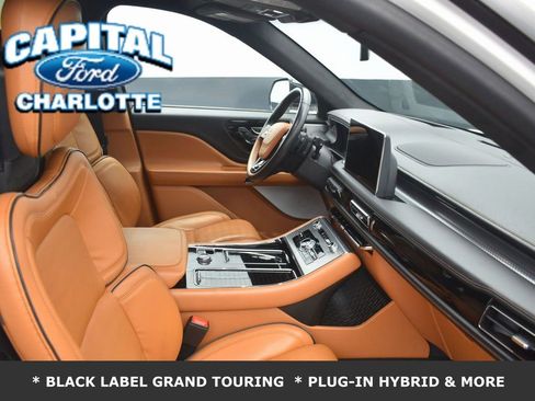 Used 2023 Lincoln Aviator Black Label Grand Touring w/ Class IV Trailer Tow Package image 13