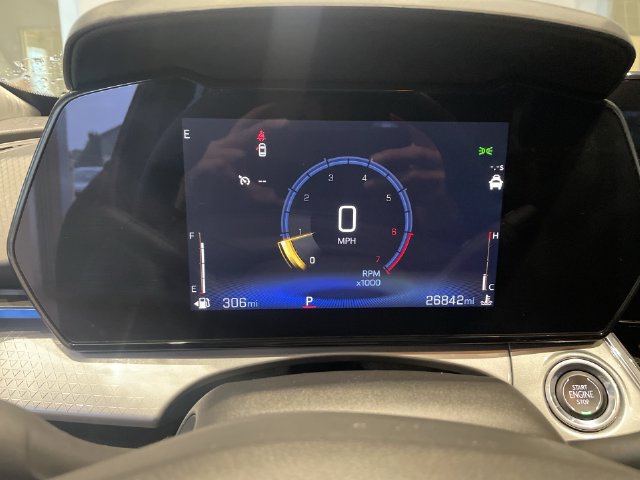 Used 2025 Chevrolet Trax LT w/ LT Convenience Package FWD image 19