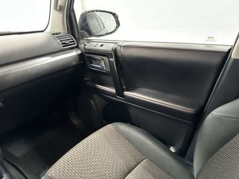 Used 2018 Toyota 4Runner TRD Off-Road AWD/4WD image 13