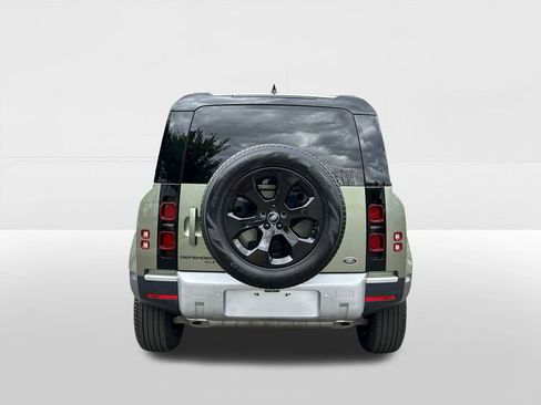 Certified 2023 Land Rover Defender 110 SE image 3