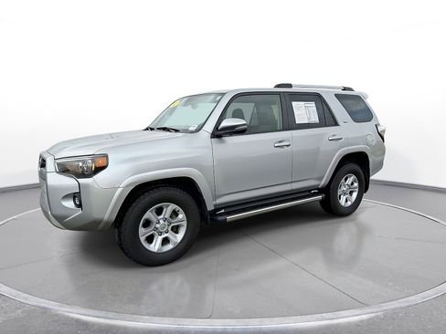 Used 2022 Toyota 4Runner SR5 Premium w/ Moonroof Package RWD image 4
