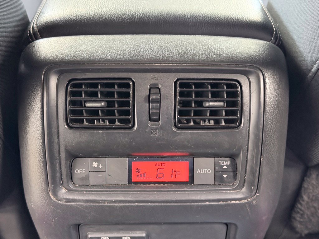 Used 2019 Nissan Pathfinder SV FWD image 23