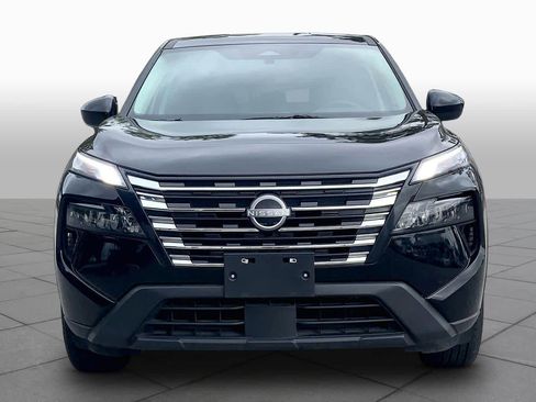Used 2025 Nissan Rogue SV FWD image 4