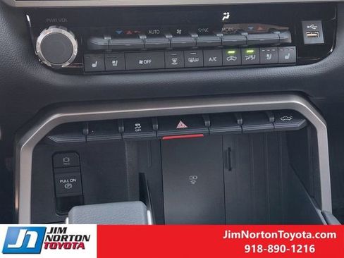 New 2026 Toyota Tundra Limited AWD/4WD image 29