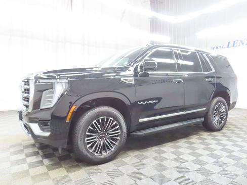 Used 2026 GMC Yukon Elevation AWD/4WD image 7