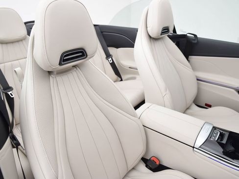 New 2026 Mercedes-Benz CLE 450 4MATIC Cabriolet image 17