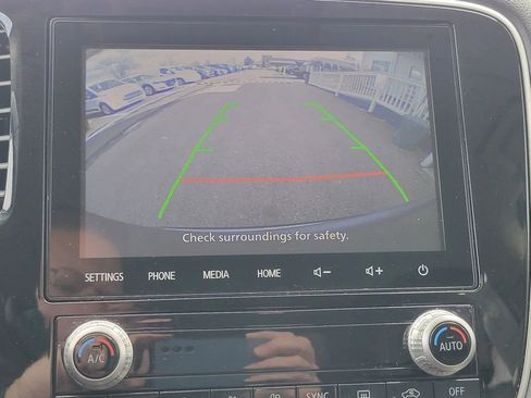 Used 2020 Mitsubishi Outlander SEL image 10