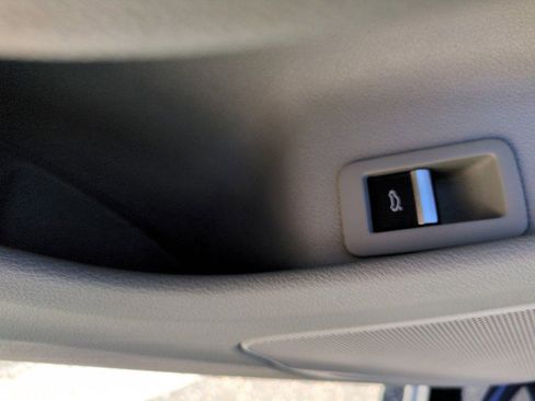 Used 2018 Audi A5 2.0T Premium Plus w/ Premium Plus image 18