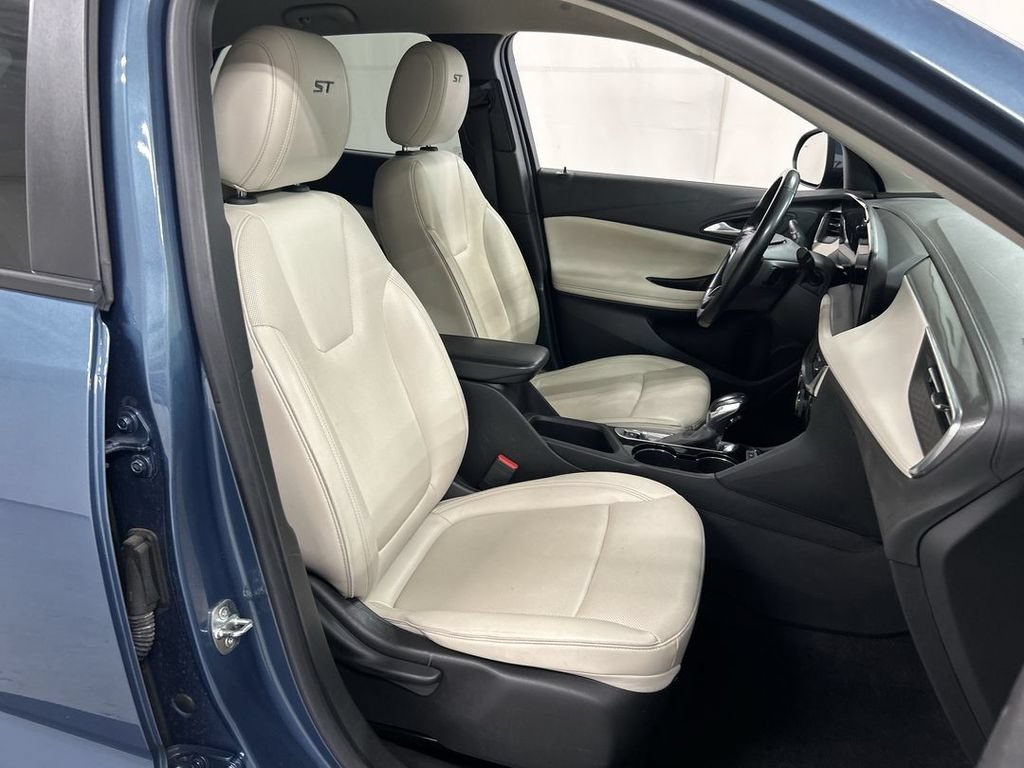 Certified 2024 Buick Encore GX Sport Touring AWD/4WD image 22