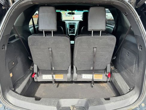 Used 2014 Ford Explorer XLT w/ Equipment Group 202A AWD/4WD image 18