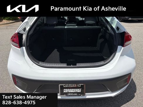 Used 2022 Hyundai Ioniq SE FWD image 29
