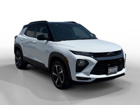 Used 2023 Chevrolet TrailBlazer RS w/ Convenience Package AWD/4WD image 4