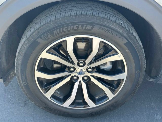 Used 2025 Ford Explorer ST-Line AWD/4WD image 13