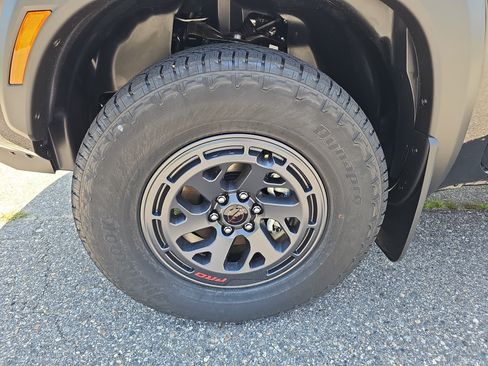 New 2026 Nissan Frontier PRO-4X w/ Tow Package AWD/4WD image 11