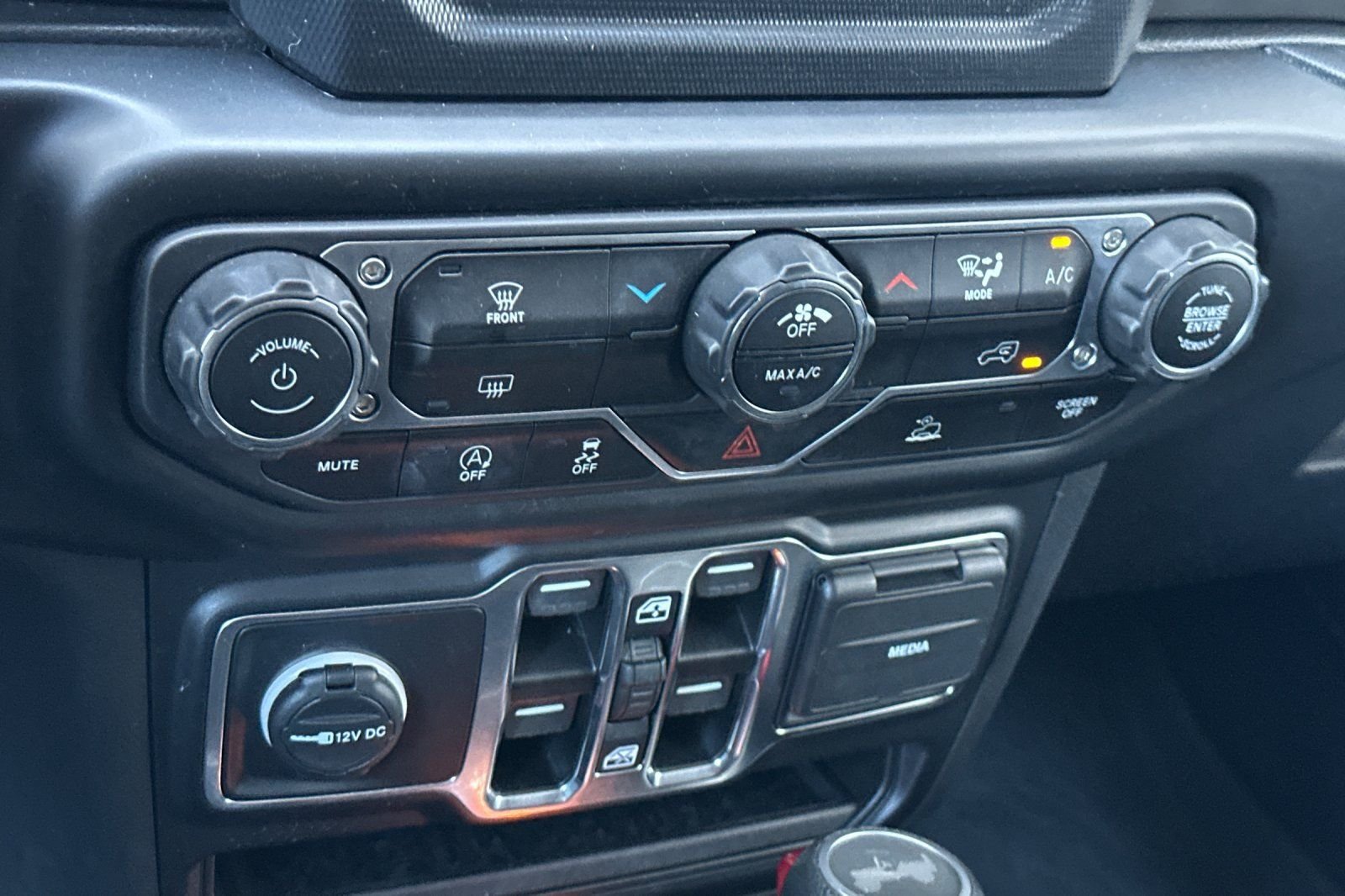 Used 2022 Jeep Wrangler Unlimited Sport AWD/4WD image 23