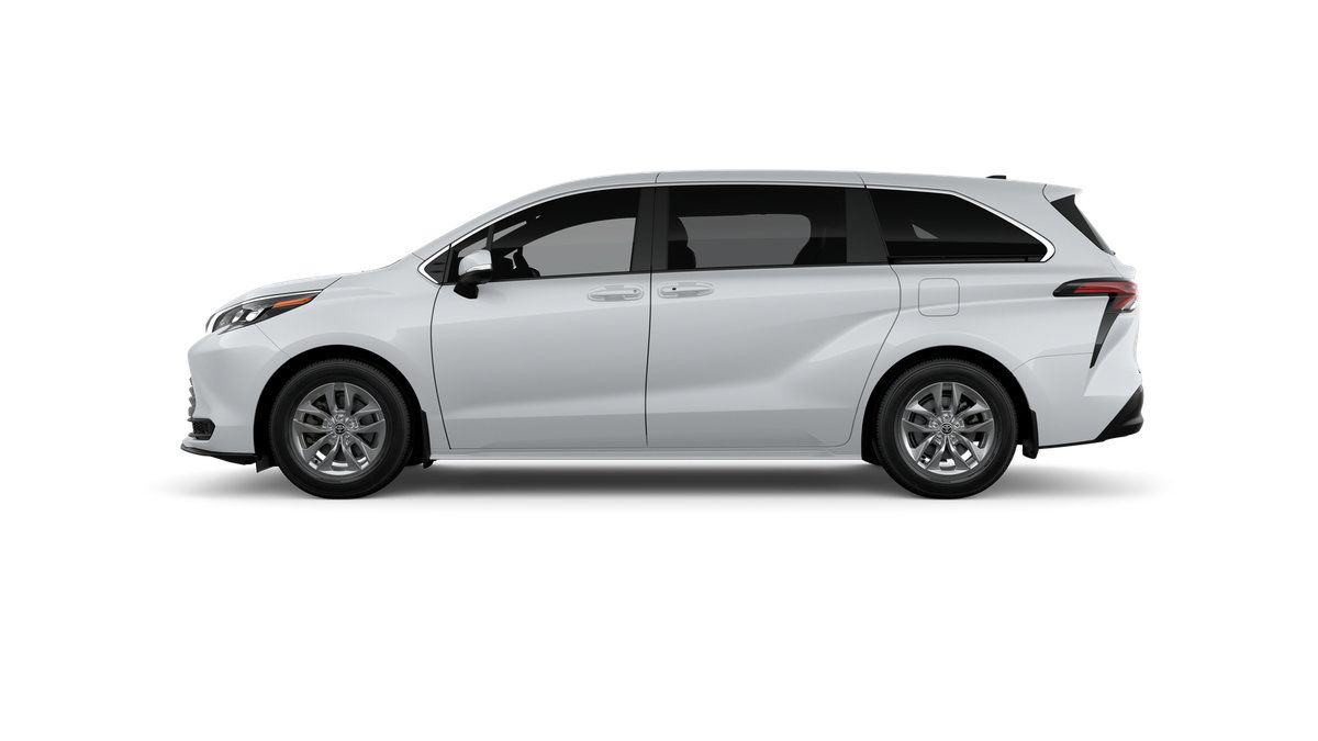 New 2026 Toyota Sienna LE FWD image 34